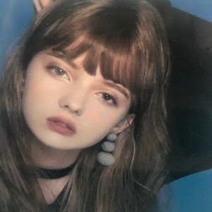 Meet your Posher, Max